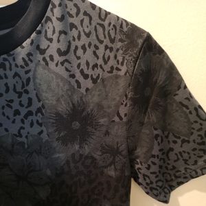 Tna Floral Leopard Print Tee